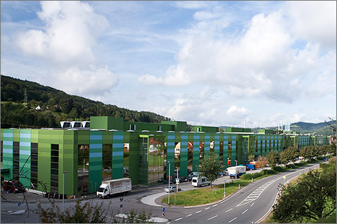 Produktionshalle mit 32.000 m² Produktionsfläche